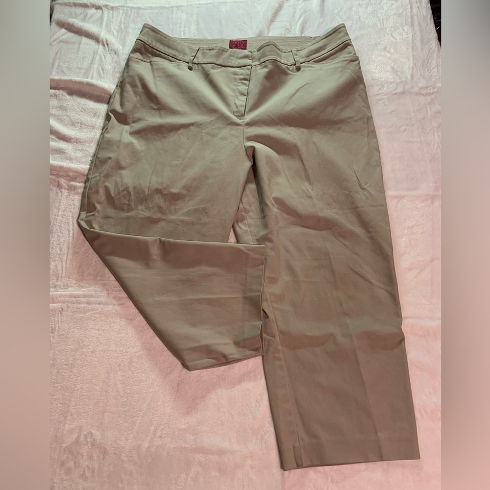 212 Collection Curvy Fit Beige Capri Pants
